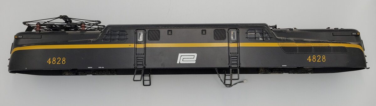 Lionel 82754-1 Diecast VISIONLINE Penn Central Electric Loco Shell #4828