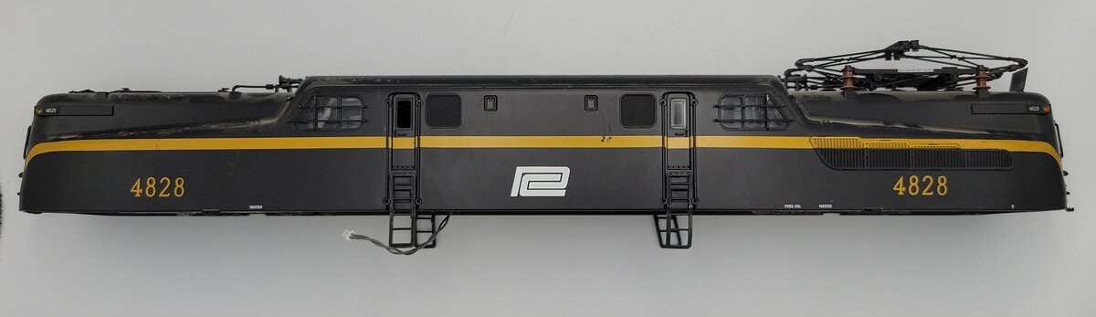 Lionel 82754-1 Diecast VISIONLINE Penn Central Electric Loco Shell #4828