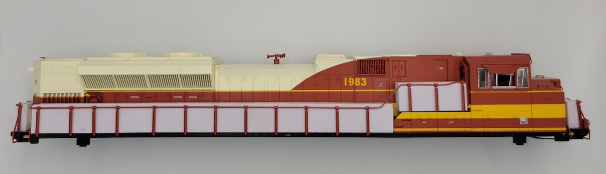 Lionel 2133342-1 O Gauge Boston & Maine SD70ACe Diesel Locomotive Shell #1983