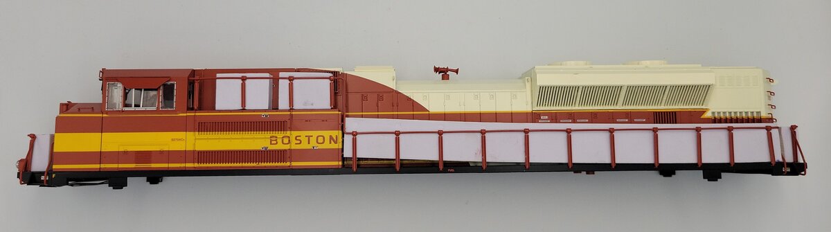 Lionel 2133342-1 O Gauge Boston & Maine SD70ACe Diesel Locomotive Shell #1983