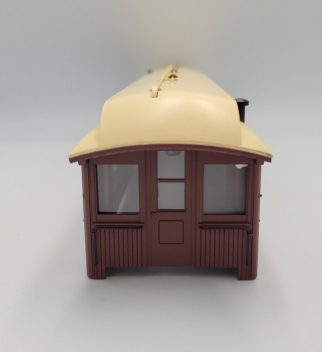Lionel 2227610-1 O Gauge Brown w/ Beige Roof Evangel Chapel Passenger Car Shell