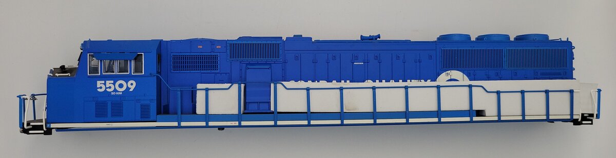 Lionel 84565-2 O Gauge E7-A Pennsylvania Legacy Diesel Loco Shell w/ Hatch #5901