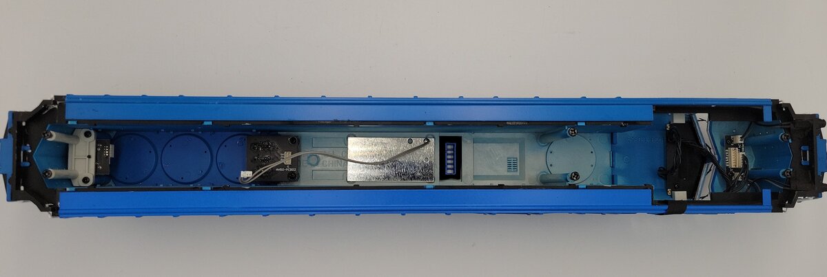 Lionel 782-2 O Gauge CSX Conrail Quality SD70MAC Diesel Locomotive Shell #782