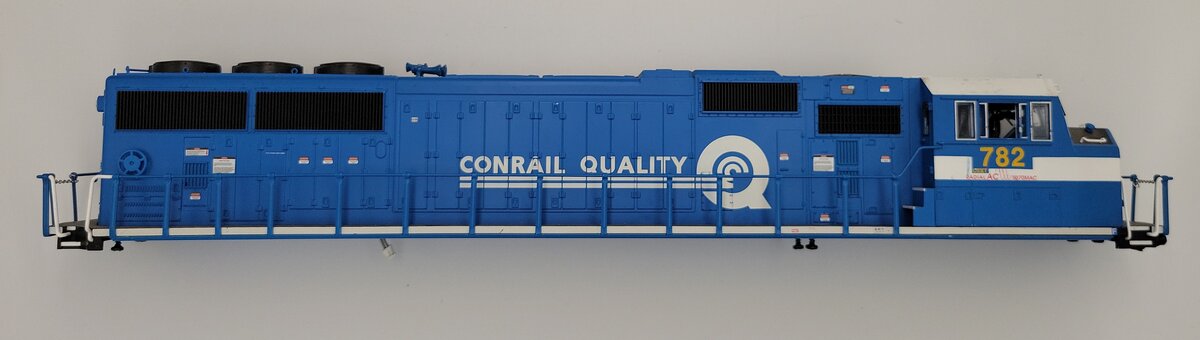Lionel 782-2 O Gauge CSX Conrail Quality SD70MAC Diesel Locomotive Shell #782