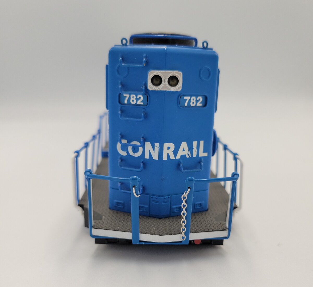 Lionel 782-2 O Gauge CSX Conrail Quality SD70MAC Diesel Locomotive Shell #782