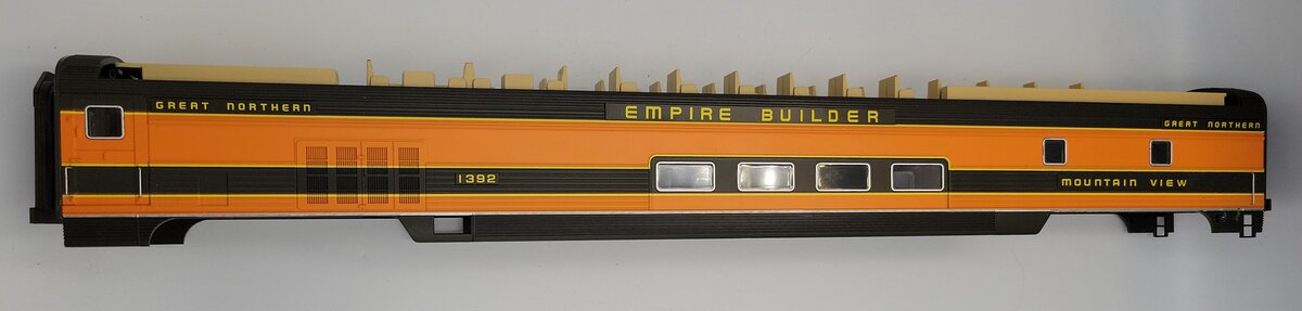 Lionel 2427120-1 GN Empire Builder Full Dome Passenger Car Shell #1392