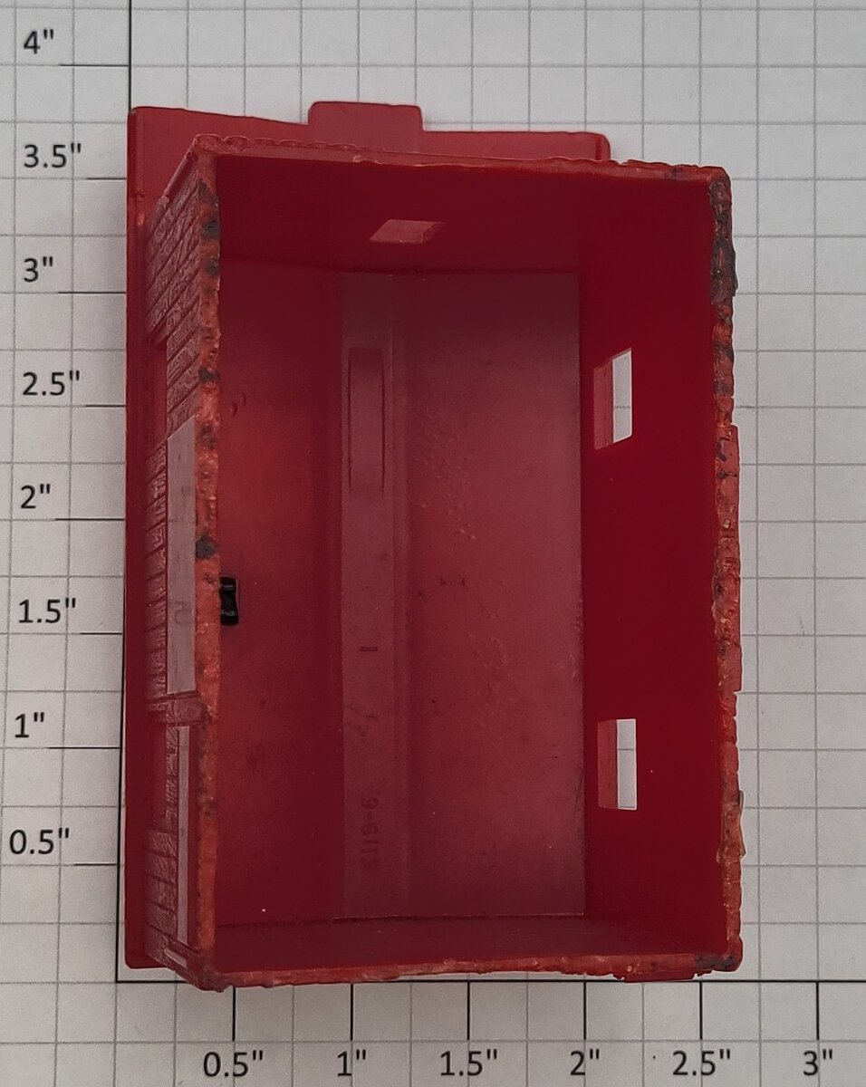 Lionel 6119-6 Red Unmarked Plastic Caboose Cabin with Smokestack