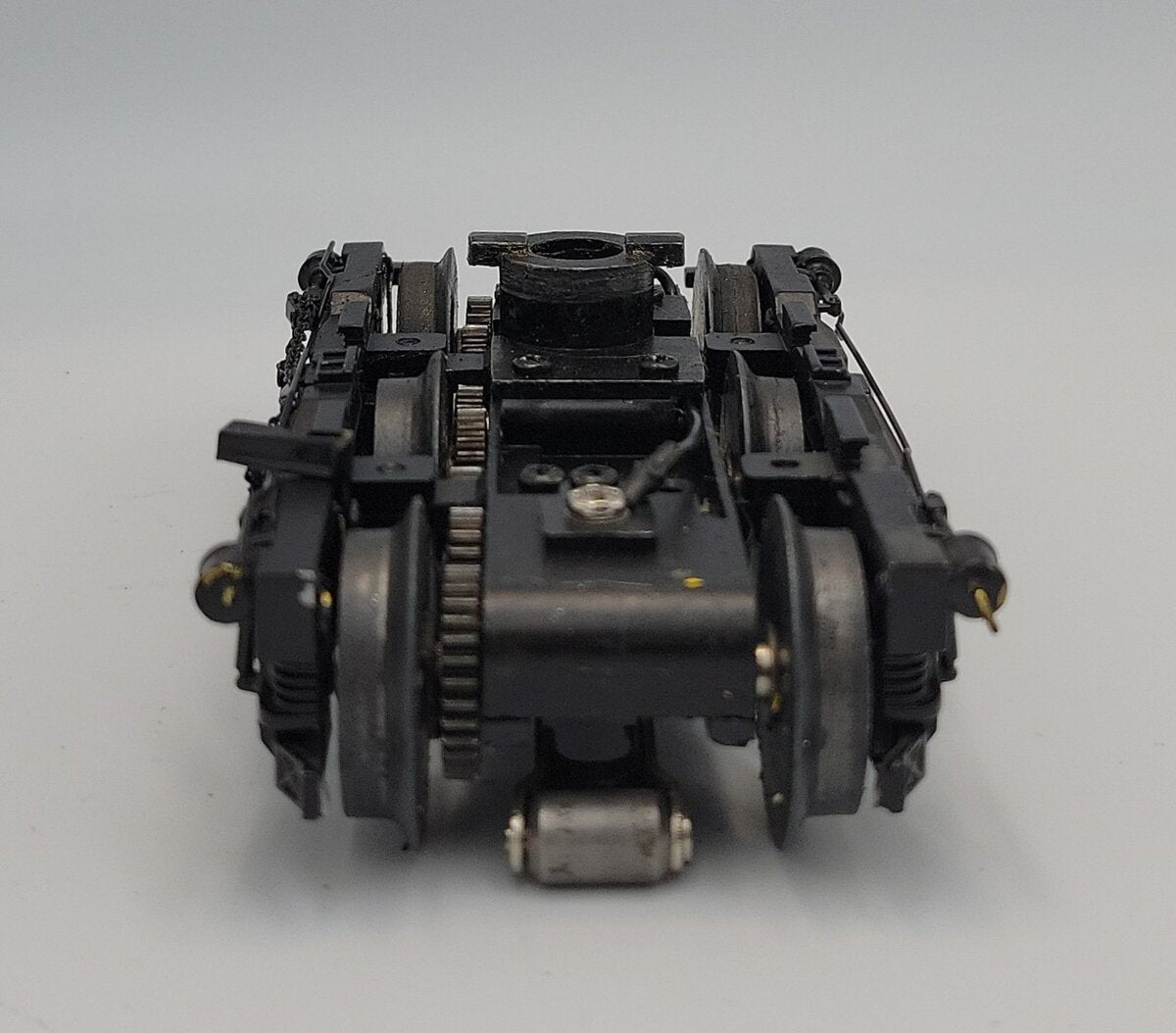 Lionel 81160-590 O Gauge Diecast Black 6-Wheel Liondrive ES44AC Rear Truck