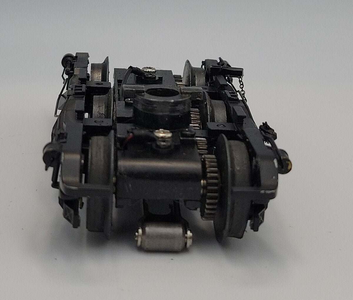 Lionel 81160-590 O Gauge Diecast Black 6-Wheel Liondrive ES44AC Rear Truck