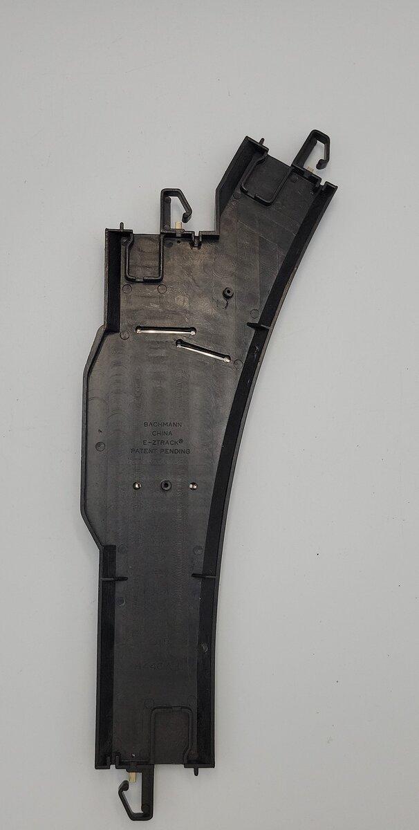 Bachmann 44461-1 HO Scale E-Z Track Left Hand Manual Switch Track Section