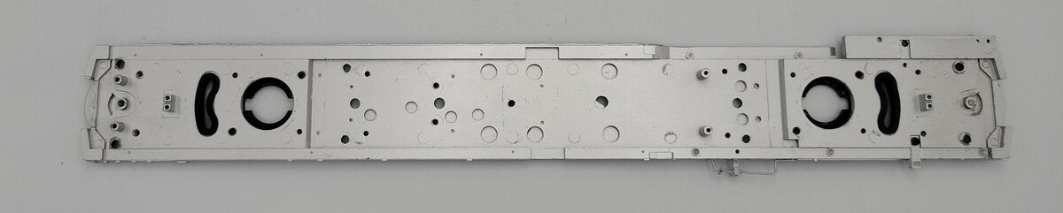 Lionel 38948-58 O Gauge Diecast ES44AC Powered Painted Silver Main Frame