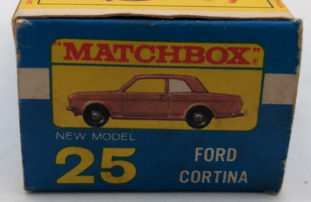 Lesney 25 Diecast Matchbox Series Ford Cortina