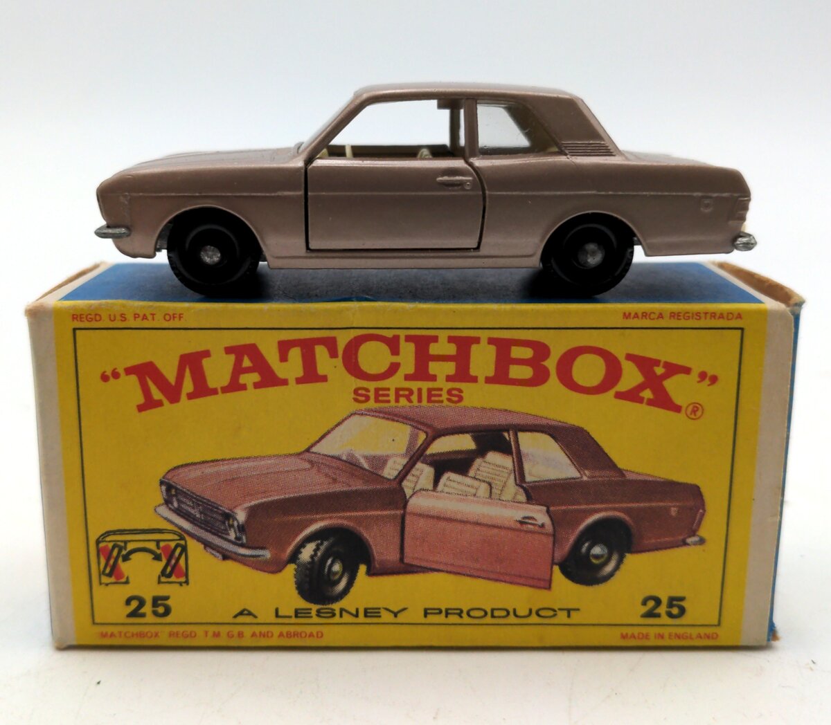 Lesney 25 Diecast Matchbox Series Ford Cortina