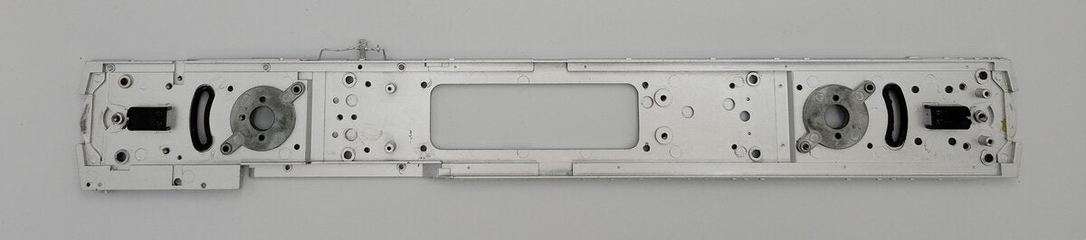 Lionel 82205-57 O Gauge Diecast Silver ES44AC Non-Powered Diesel Loco Frame