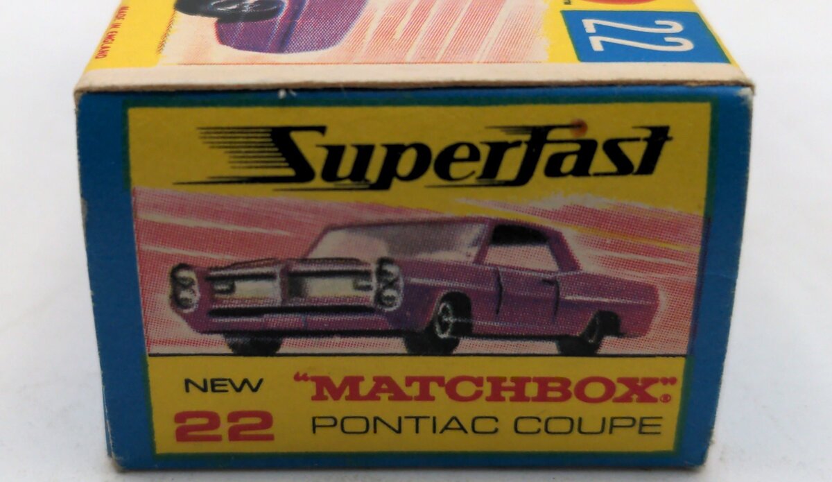 Lesney 22 1:64 Scale Diecast Matchbox Superfast series Pontiac Coupe