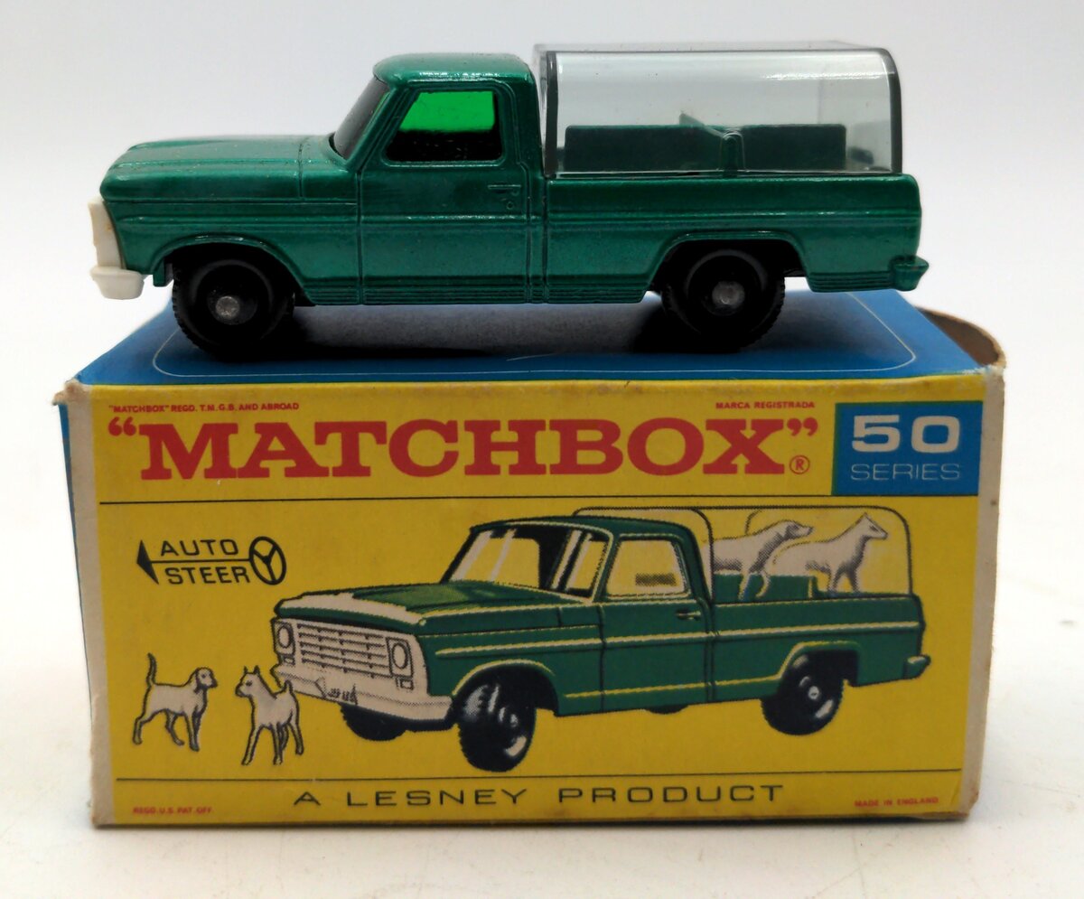 Lesney 50 1:64 Scale Diecast Matchbox Kennel Truck