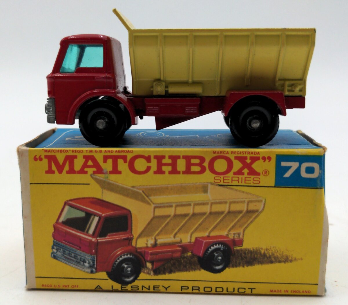 Lesney 70 1:64 Scale Diecast Matchbox Grit Spreader