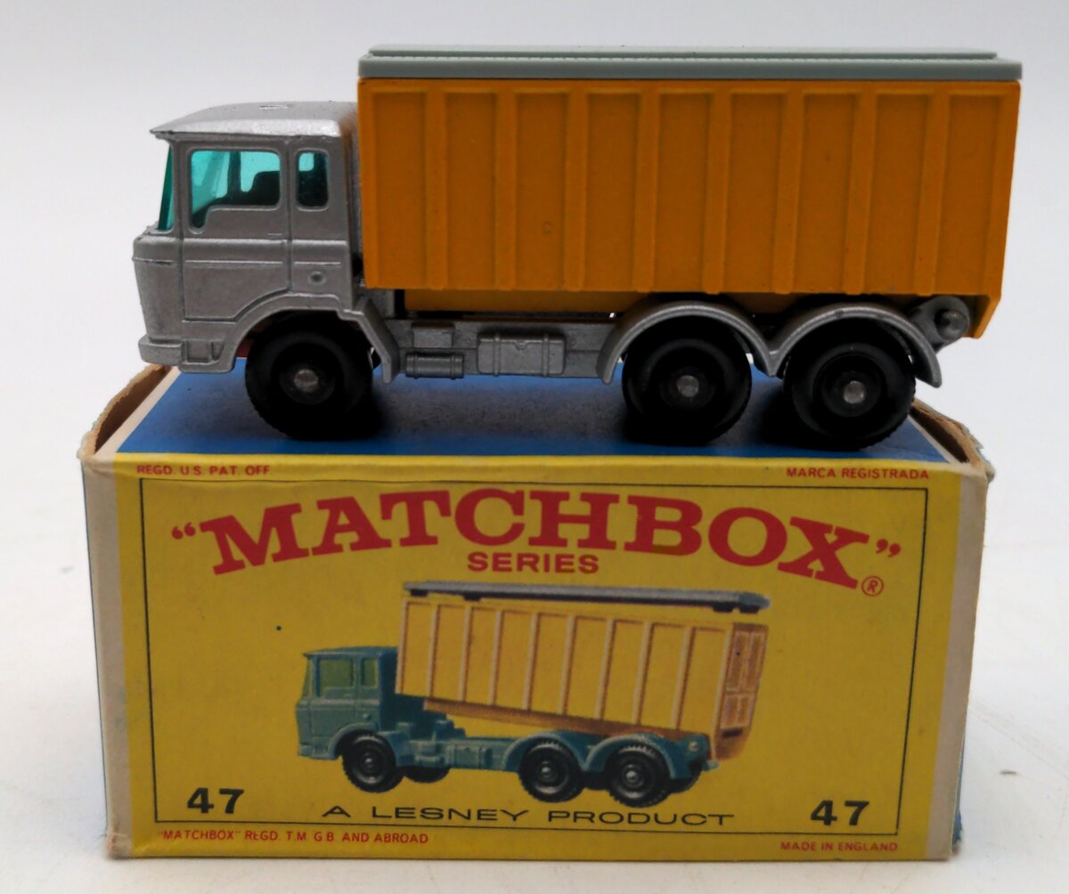 Lesney 47 1:64 Scale Diecast Matchbox D.A.F. Tipper Container Truck