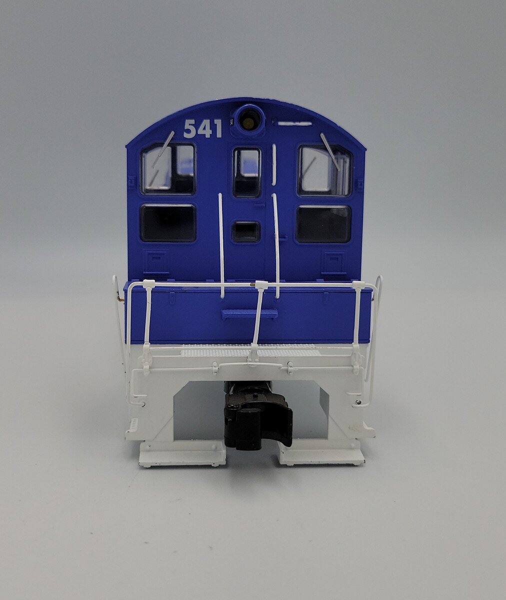 Lionel 2322060 O Gauge Purple/White Diesel Switcher Union RR Shell & Frame