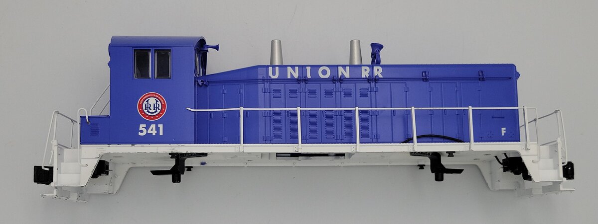 Lionel 2322060 O Gauge Purple/White Diesel Switcher Union RR Shell & Frame