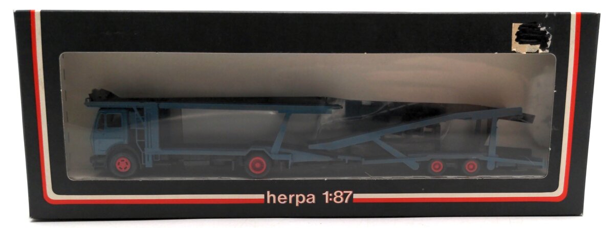 Herpa 806150 1:87 Scale Blue Mercedes-Benz DB Cab with Auto Transporter