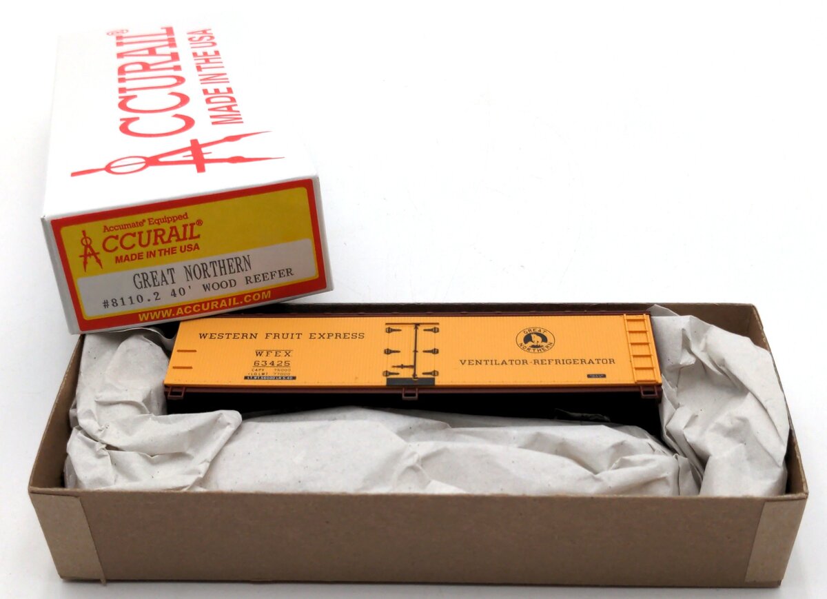 Accurail 8110.2 HO Scale Great Northern 40' Wood Reefer