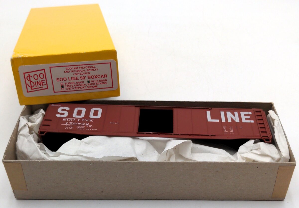 Accurail 176822 HO SOO Line 50' Boxcar 1950 Original Paint Scheme Plug Door