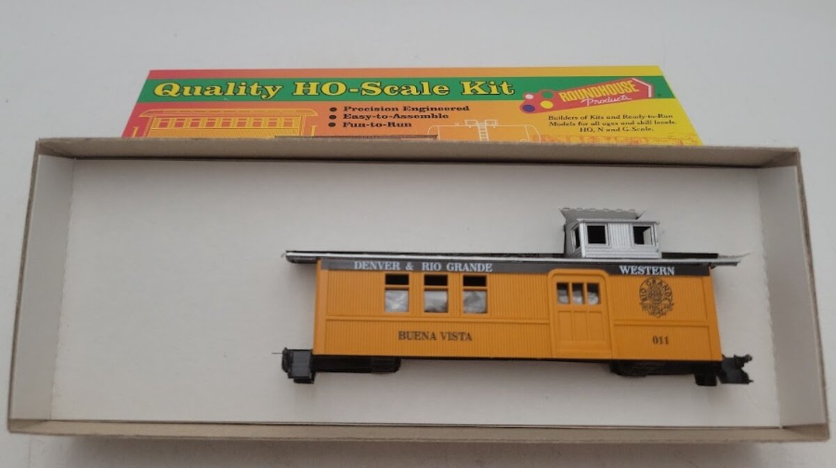Roundhouse 03767 HO Scale D & RGW 34' Overton Drovers Caboose #011 Kit