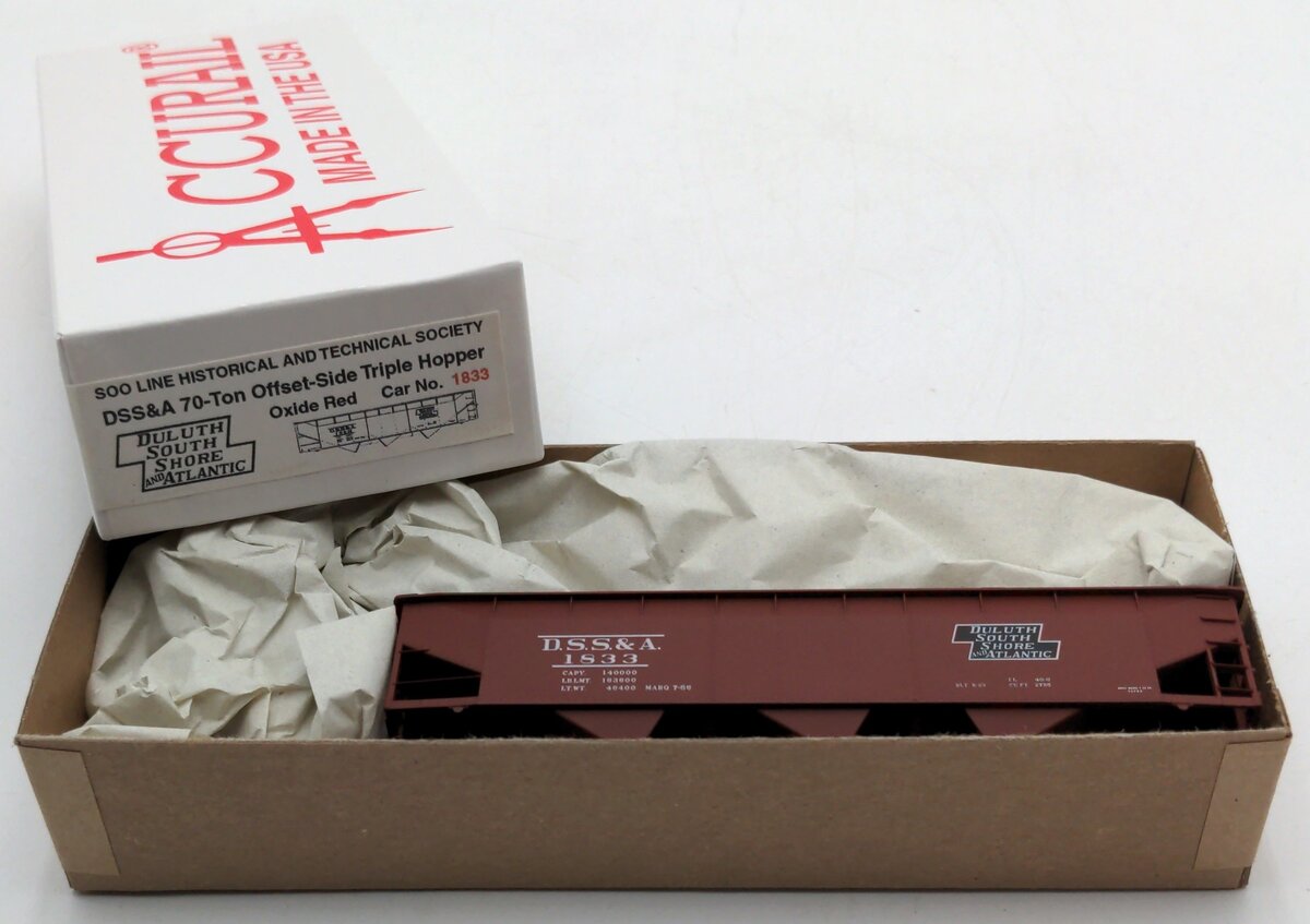 Accurail 1833 HO Scale DSS&A 70-Ton Offset Side Triple Hopper Oxide Red