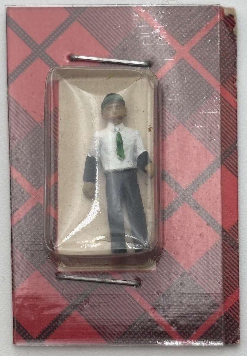 Campbell Scale Models 1241-110 HO Telegrapher Figure