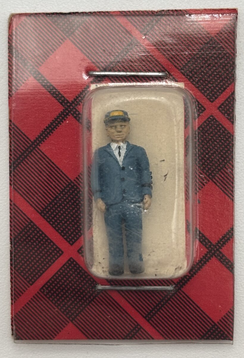 Campbell Scale Models 1204 HO Station Master Figure