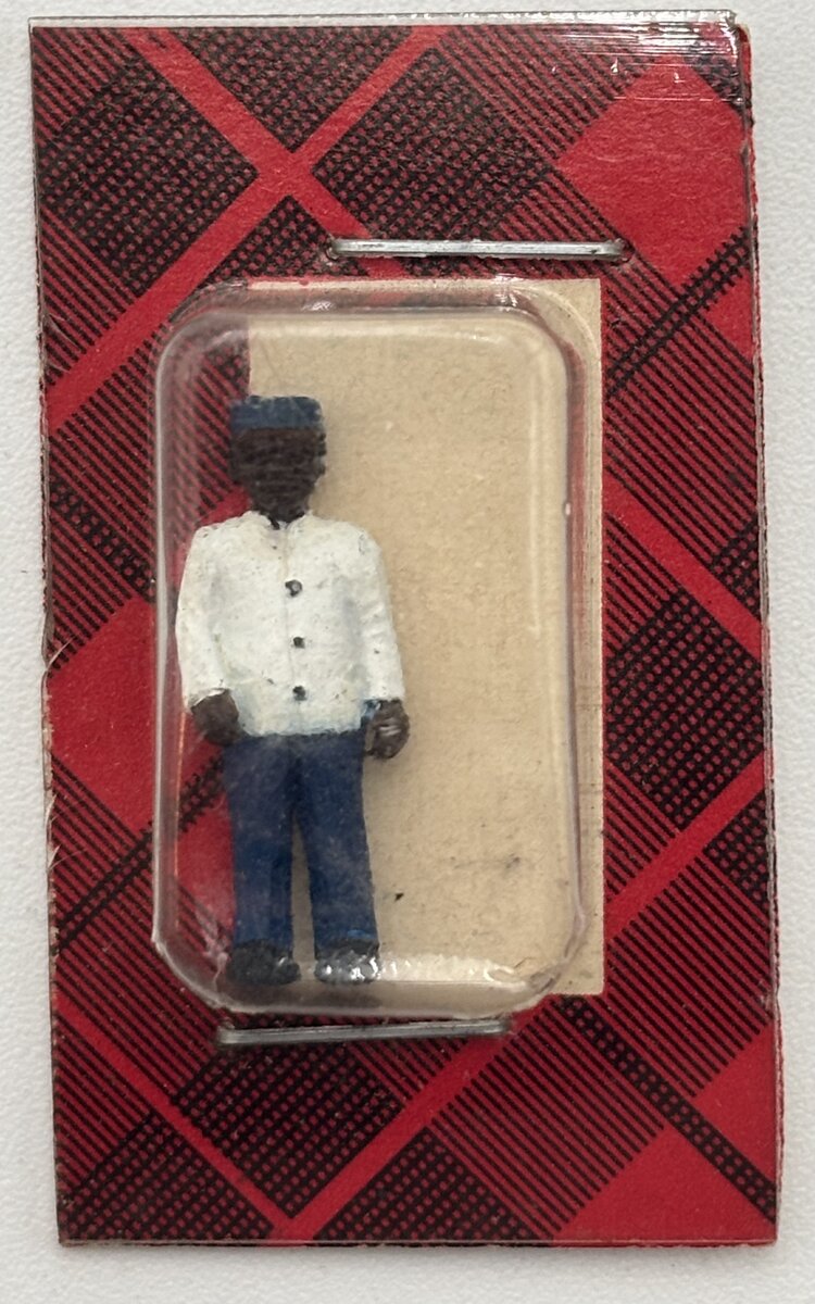 Campbell Scale Models 1209 HO Pullman Porter Figure