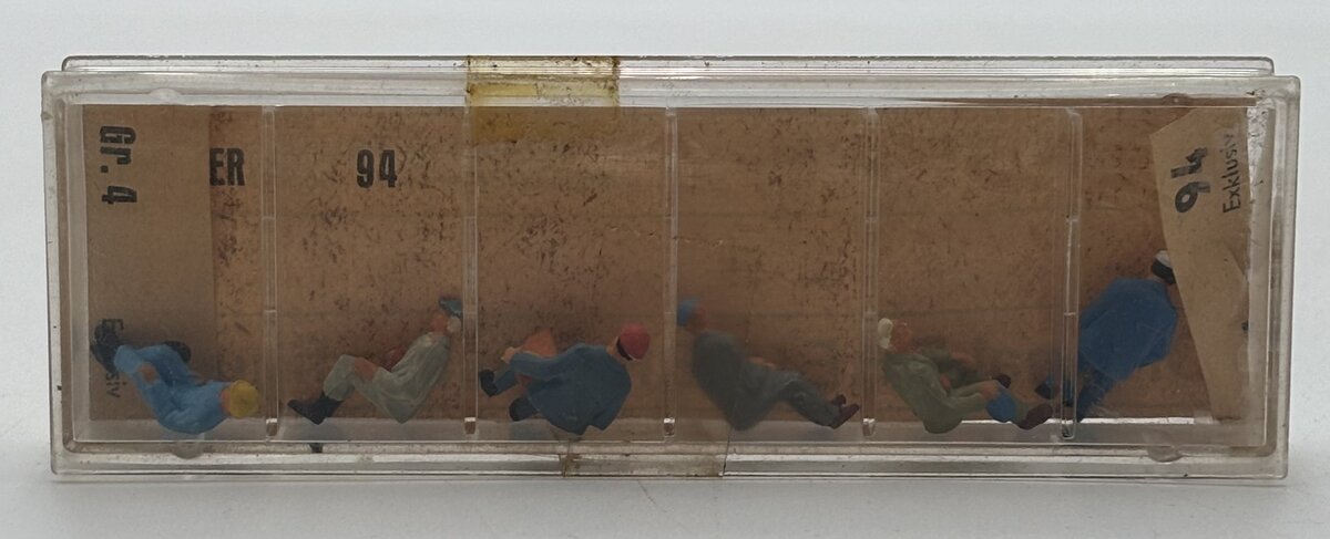 Preiser 94 HO Seated Civilian Figures (Set of 6)
