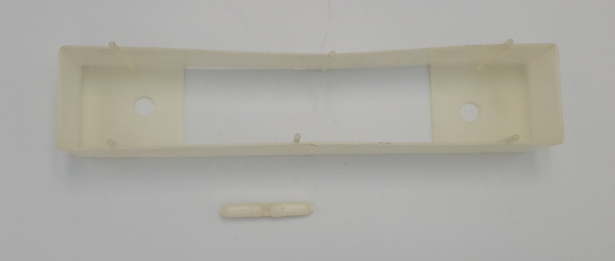 Lionel 1865-5 Yellowed Coach Car Window Shell