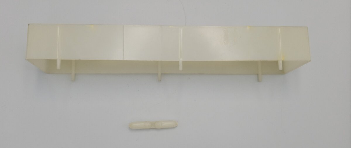 Lionel 1865-5 Yellowed Coach Car Window Shell
