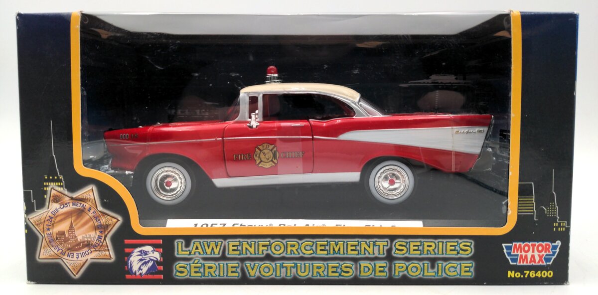 Motor Max 76400 1:24 1957 Chevy Bel Air - Fire Chief