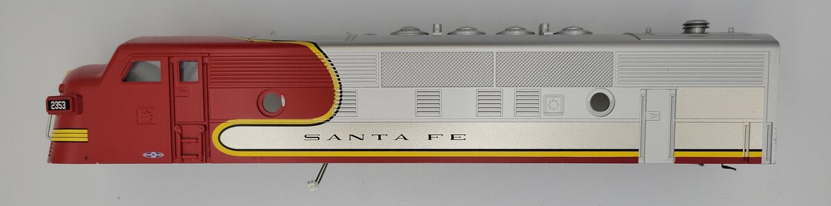Lionel 2022120 Lionchief Santa Fe F3 Diesel Shell #2353 w/ Antenna