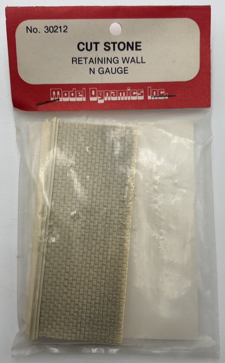Model Dynamics 30212 N Cut Stone Retaining Wall