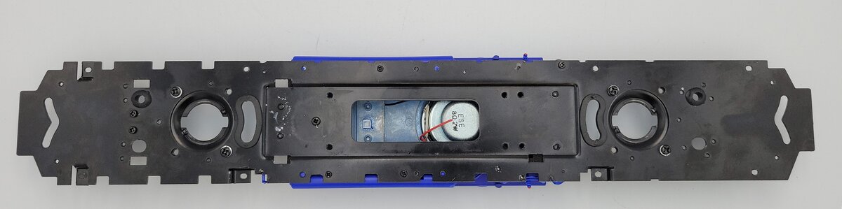 Lionel 2233081-056 O Gauge Black Legacy Dual Motor SD-45 Frame w/ Blue Tank