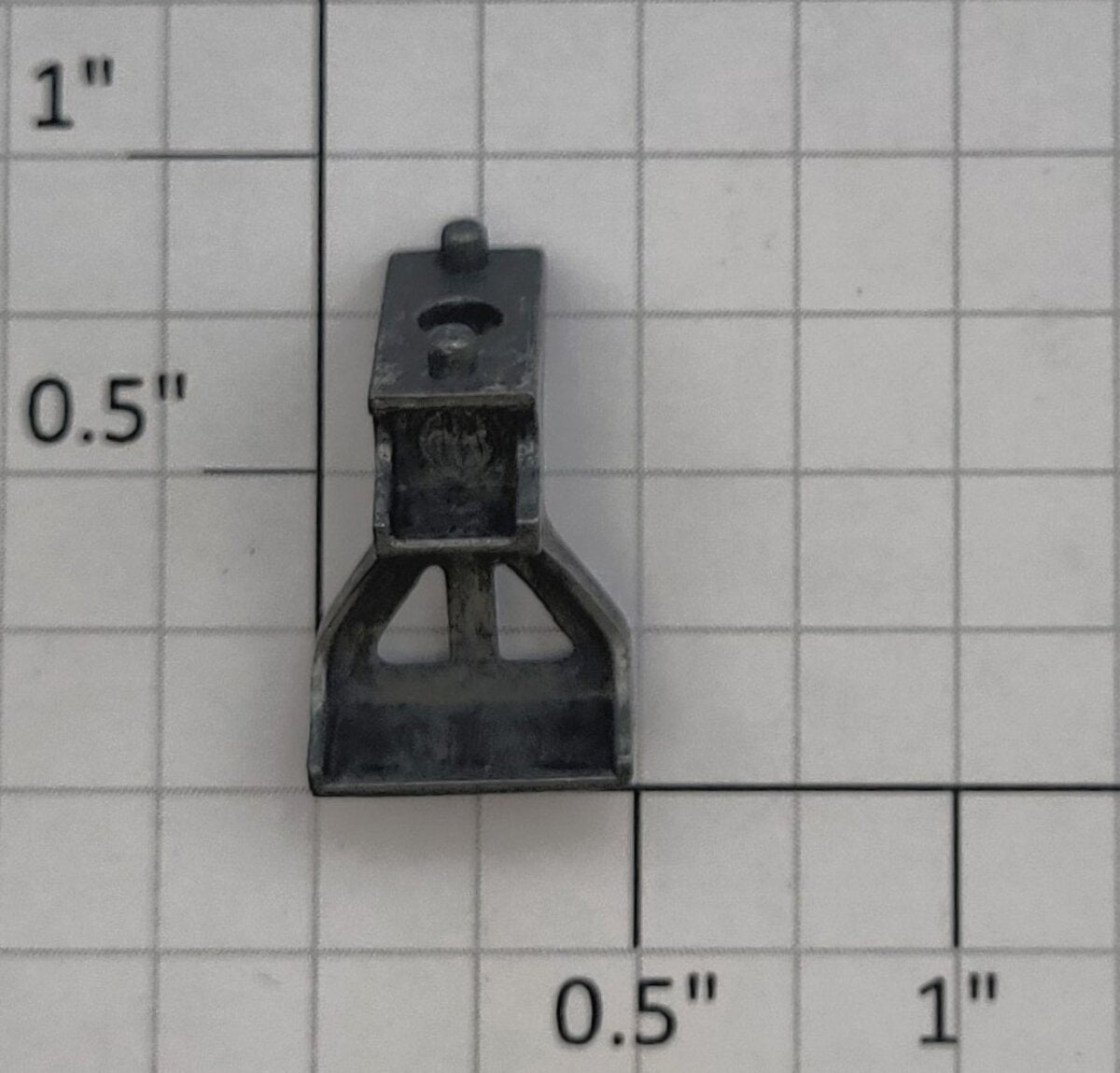 Lionel 700T-14 Unpainted Diecast Front Tender Step
