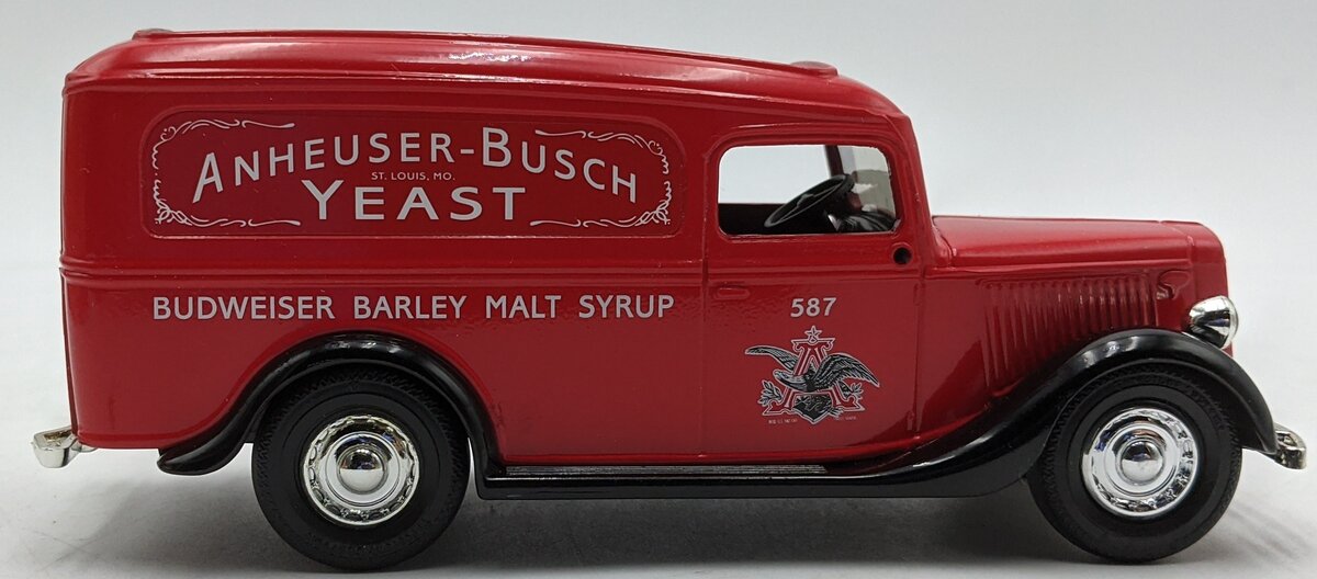 Ertl H868 Diecast 1936 Ford Panel Bank Anheuser-Busch Yeast