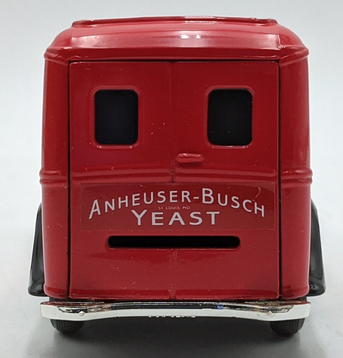 Ertl H868 Diecast 1936 Ford Panel Bank Anheuser-Busch Yeast