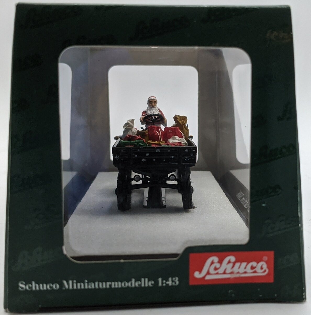 Schuco 02627 1:43 Scale Diecast Fendt Geratetrager Christmas Edition 2006