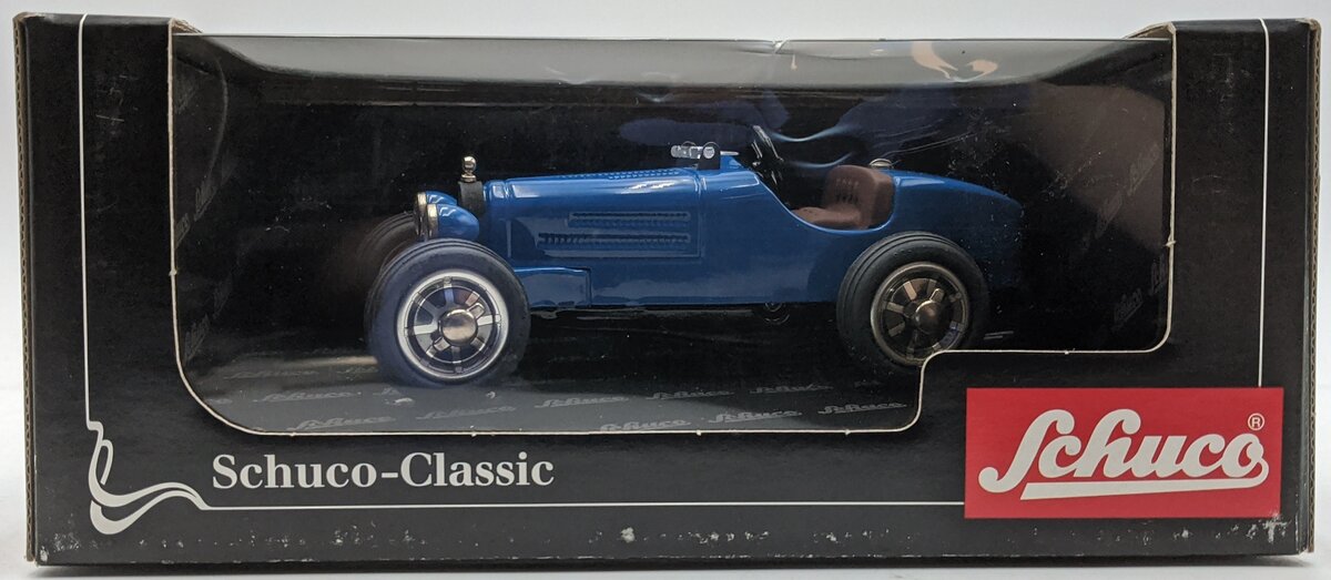 Schuco 01740 1:43 Scale Diecast Studio IV Bugatti Blue
