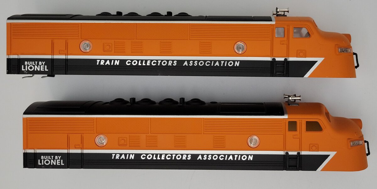 Lionel 11737-1 Lionel 40th Anniversary TCA F3 AA Diesel Loco Shell (Box of 2)