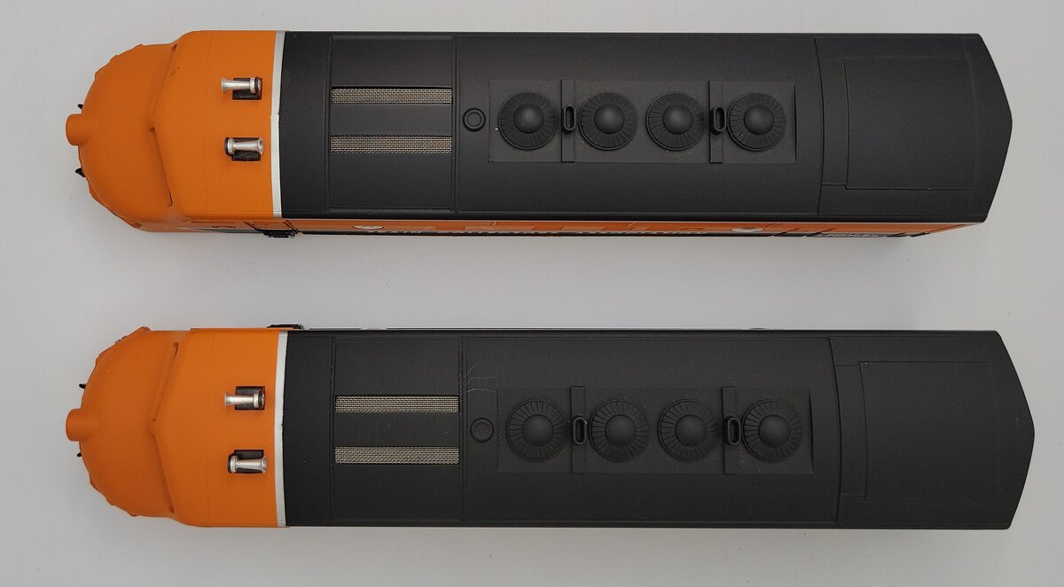 Lionel 11737-1 Lionel 40th Anniversary TCA F3 AA Diesel Loco Shell (Box of 2)
