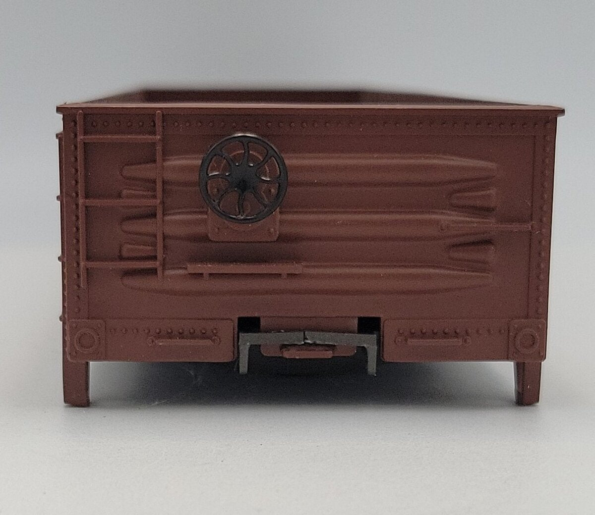 Lionel 17402-2 O Scale Two Rail Brown ATSF Gondola Shell with Trim (Pola Max)