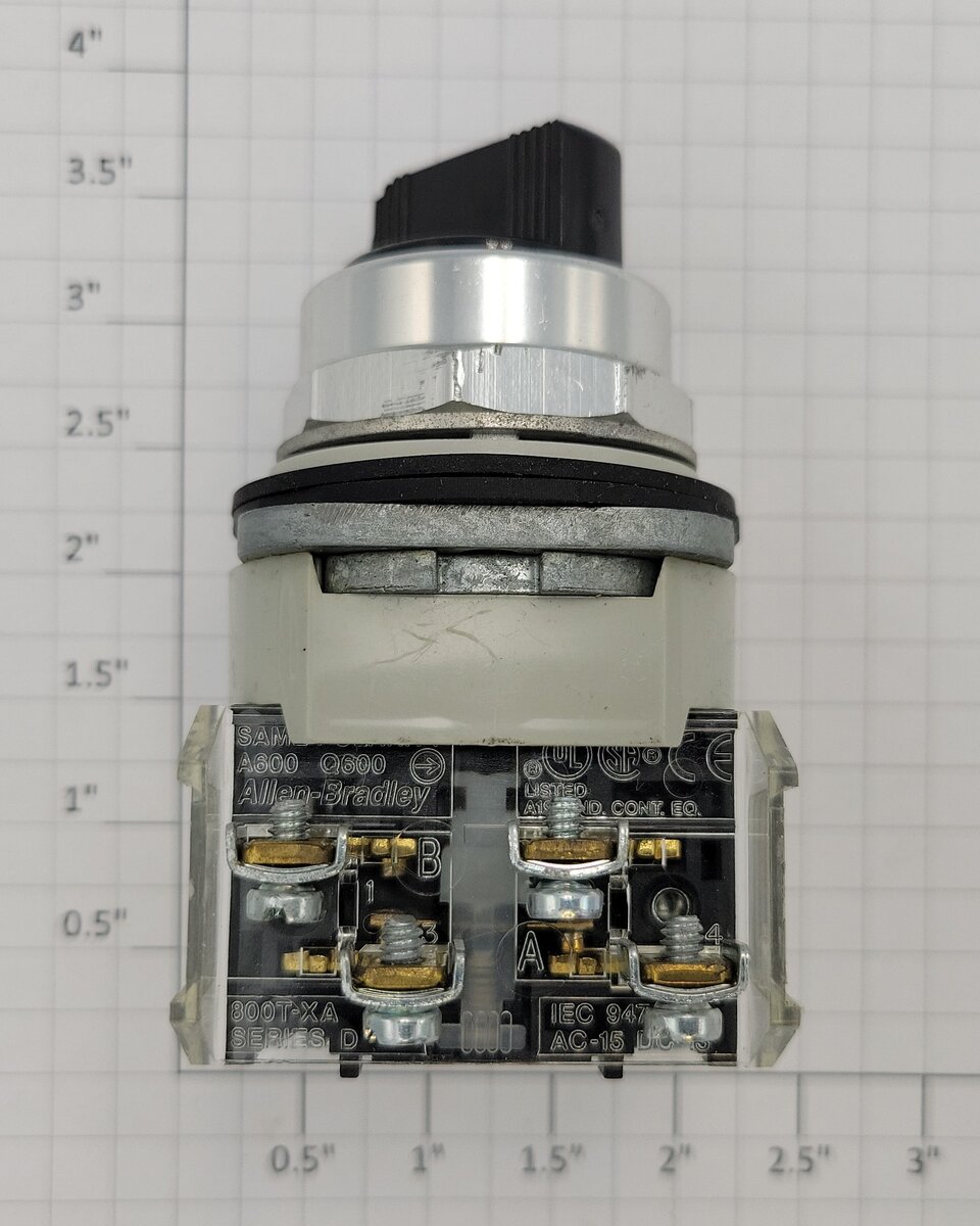 Allen-Bradley 800T-H2 Commercial 2 Position Contact Switch w/ 2 800T-XA Actuator
