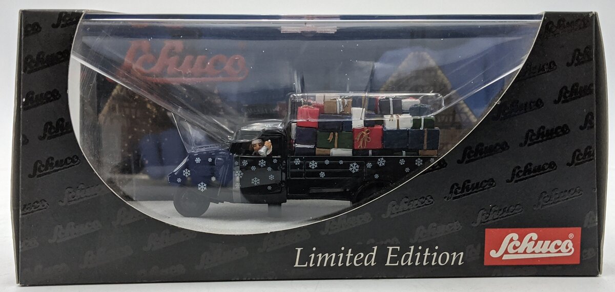 Schuco 02056 1:43 Scale Diecast Tempo Pritschenwagen Christmas 2004