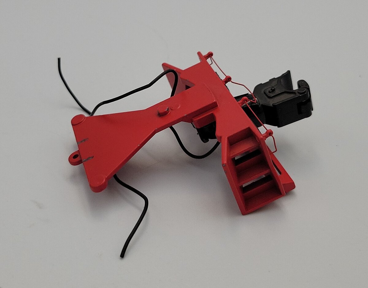 Lionel 85038-82 N&W Diesel Locomotive Front Red Pilot with Coil Coupler # 1776